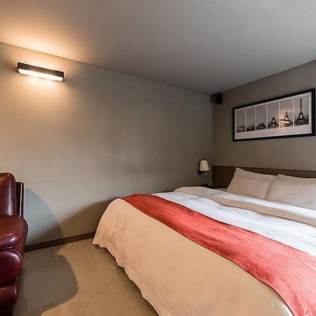 Tara Hotel Szöul Kültér fotó