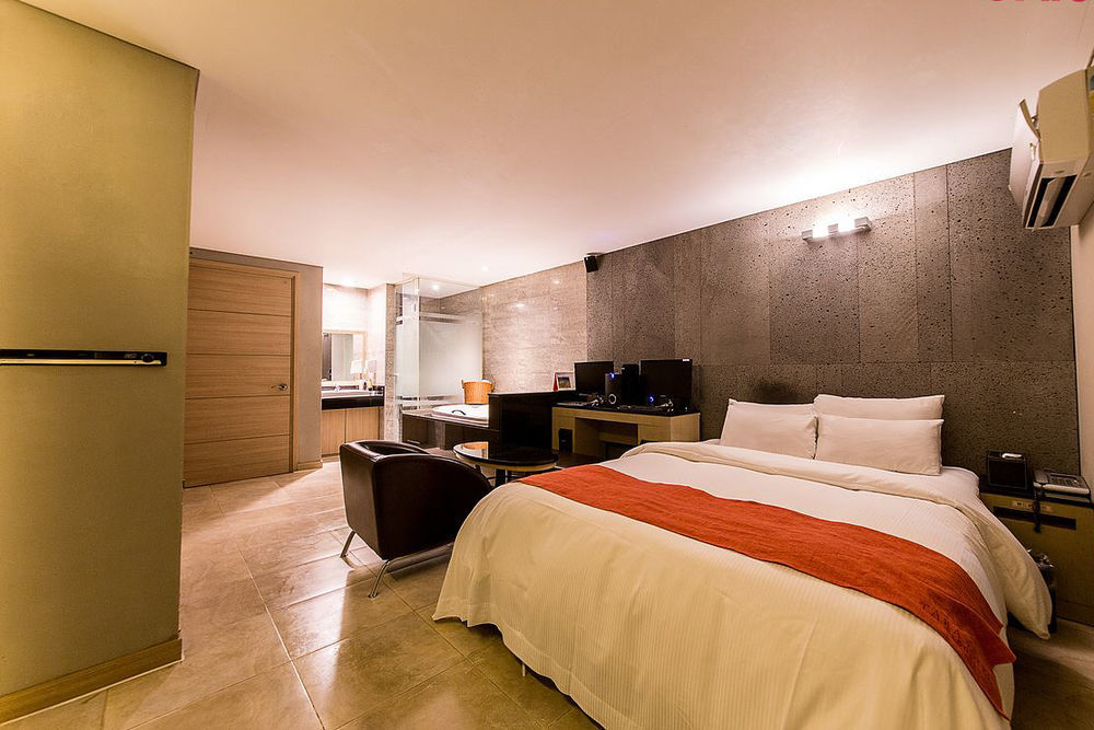 Tara Hotel Szöul Kültér fotó