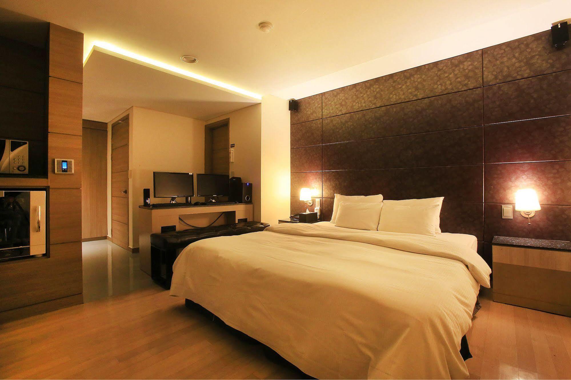 Tara Hotel Szöul Kültér fotó
