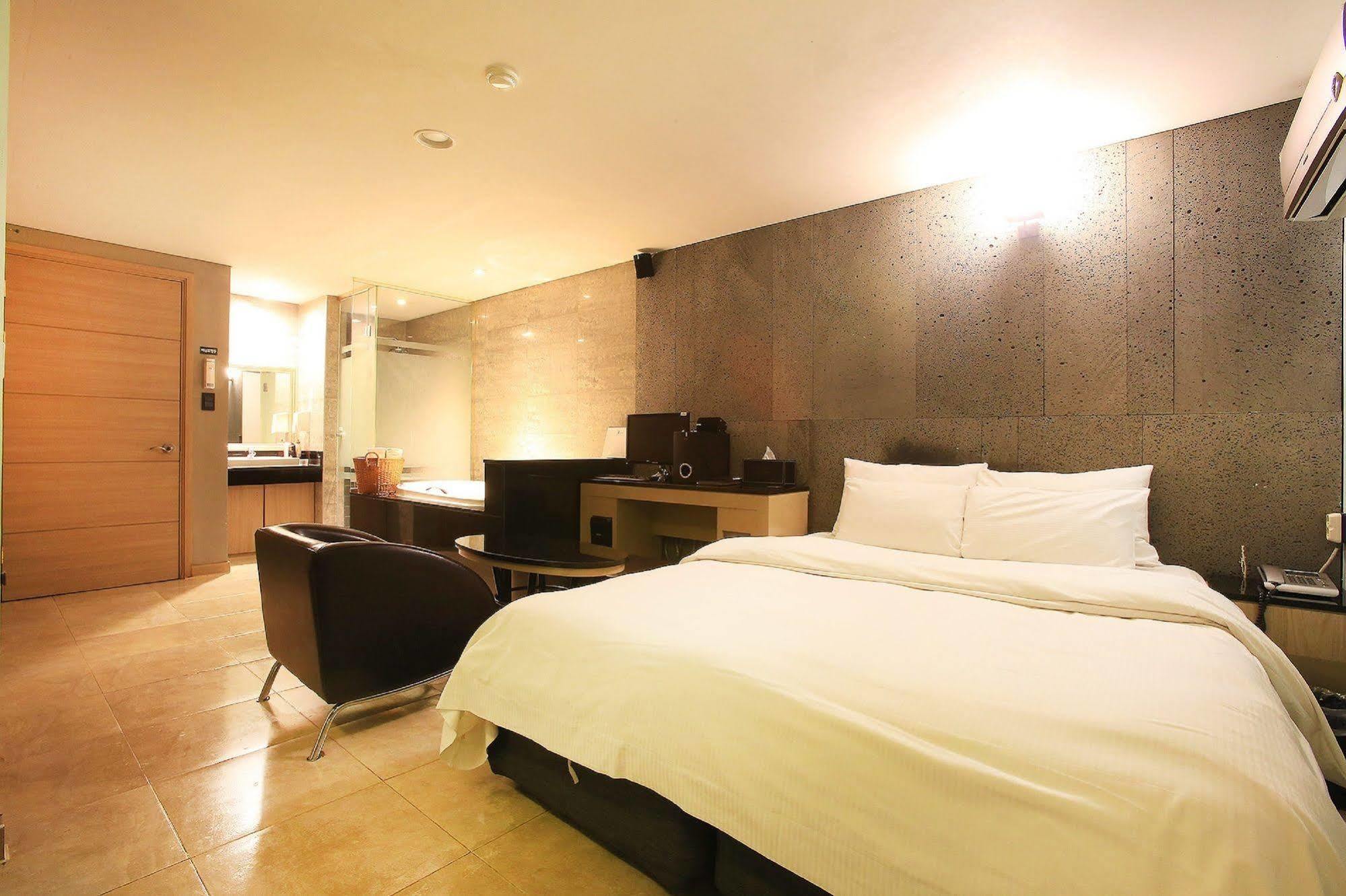 Tara Hotel Szöul Kültér fotó